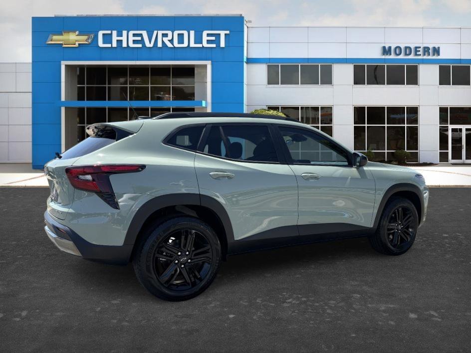 Used 2026 Cacti Green Chevrolet ACTIV image 5