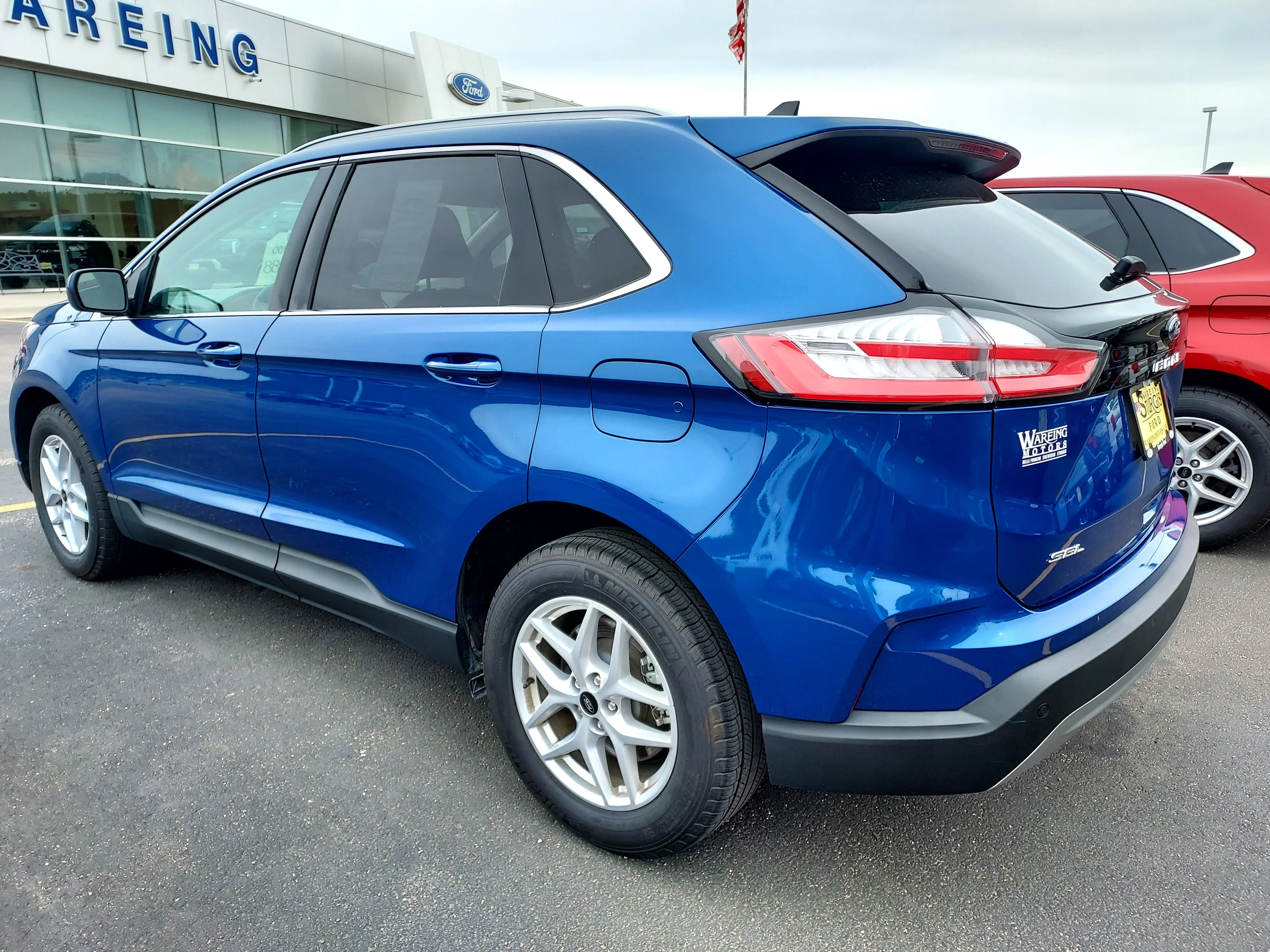 Used 2024 Blue Ford SEL image 5