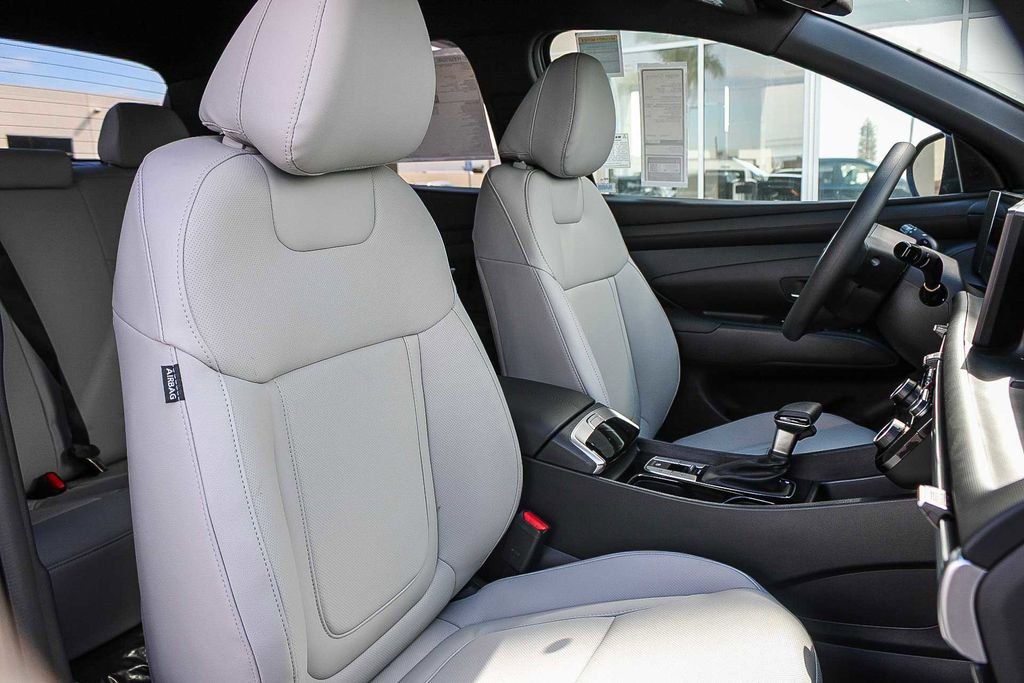 New 2026 Black Hyundai SEL image 17