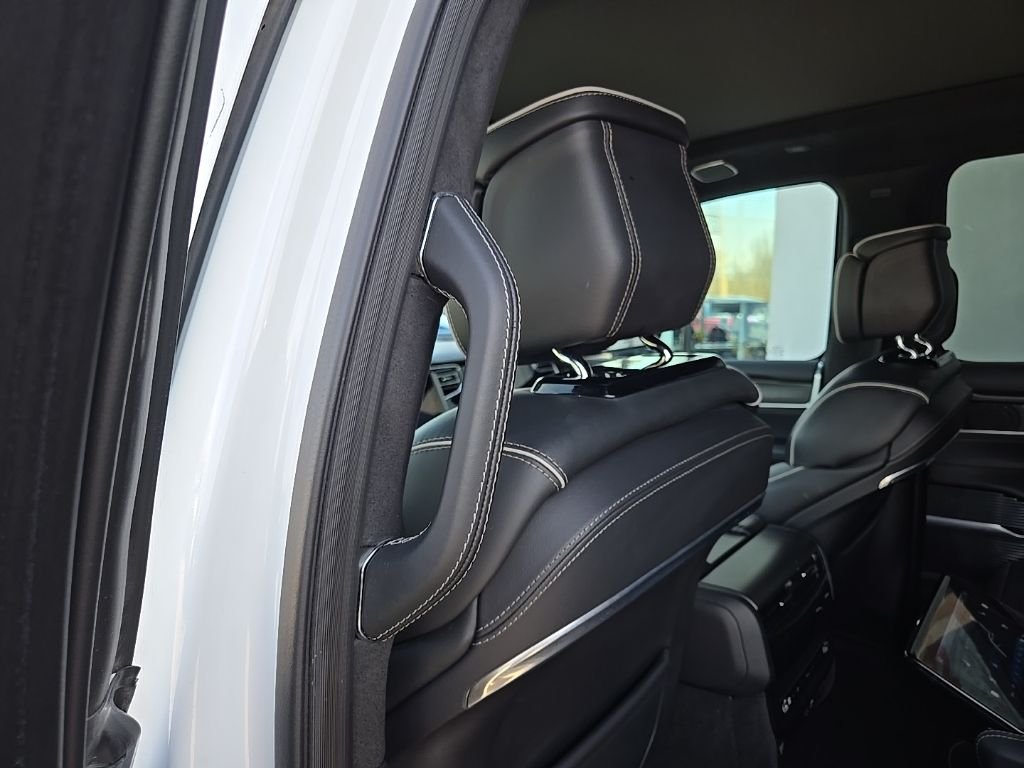 Used 2024 White/off-white Jeep Series II image 115