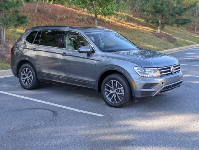 Used 2019 Volkswagen Tiguan SE with VIN 3VV2B7AX5KM098595 for sale in Bogart, GA