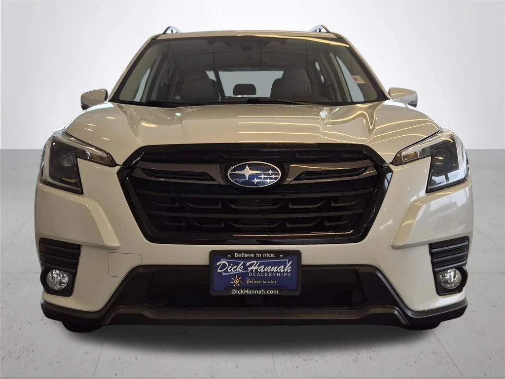 Used 2022 White Subaru Limited image 3