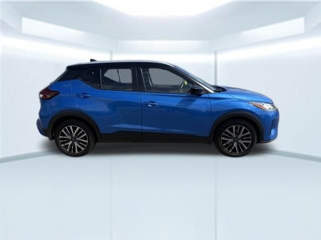 Used 2023 Blue Nissan SV image 8