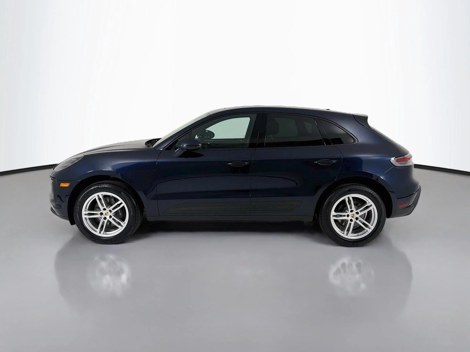 Certified Used 2023 Night Blue Metallic Porsche  image 2