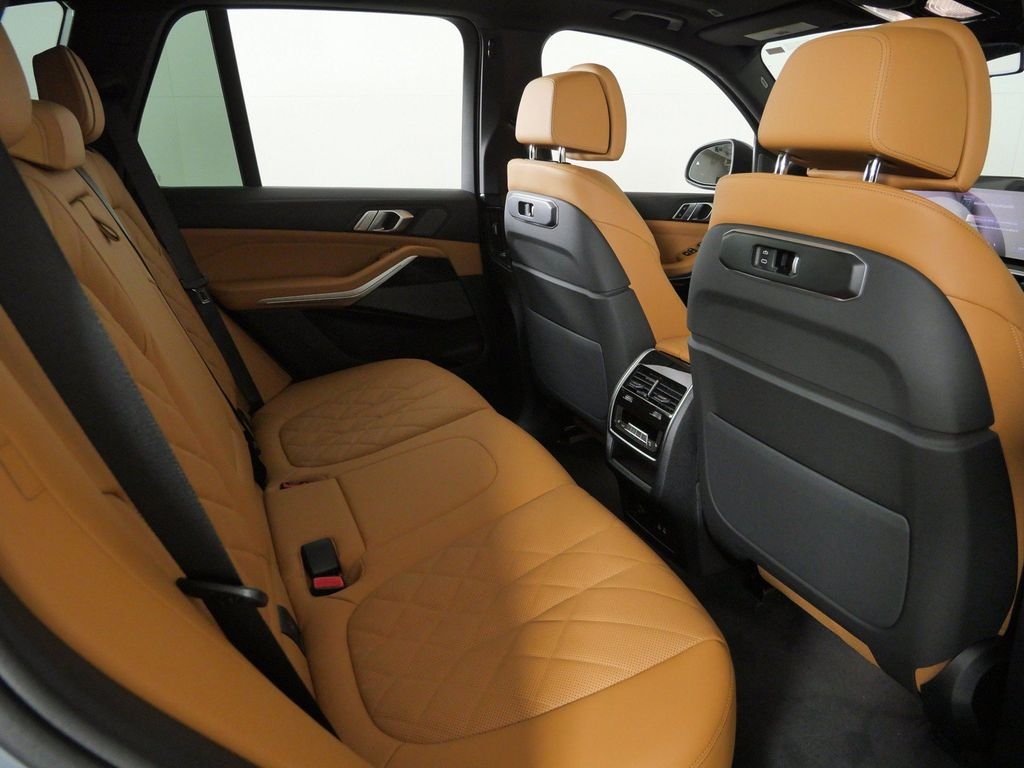 New 2026 Skyscraper Grey Metallic BMW xDrive40i image 26