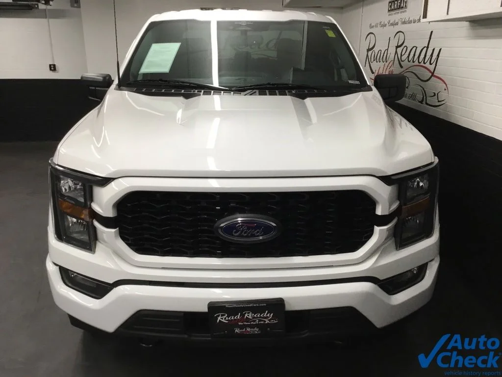 Used 2023 White Ford XL image 4
