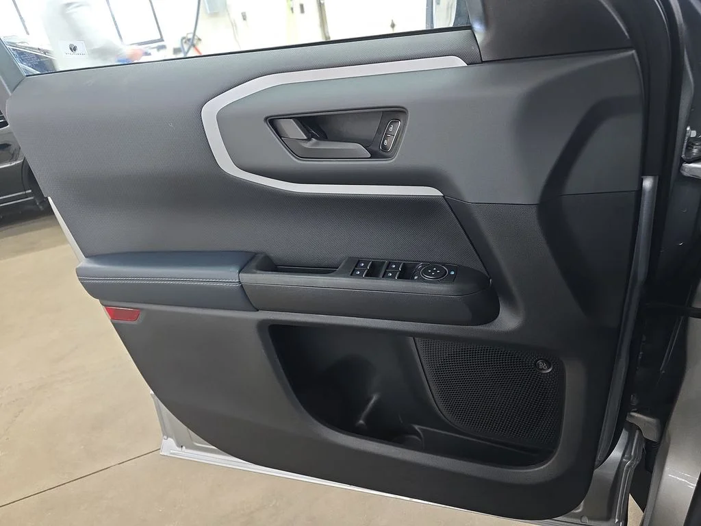 Used 2022 Silver Ford Outer Banks image 26