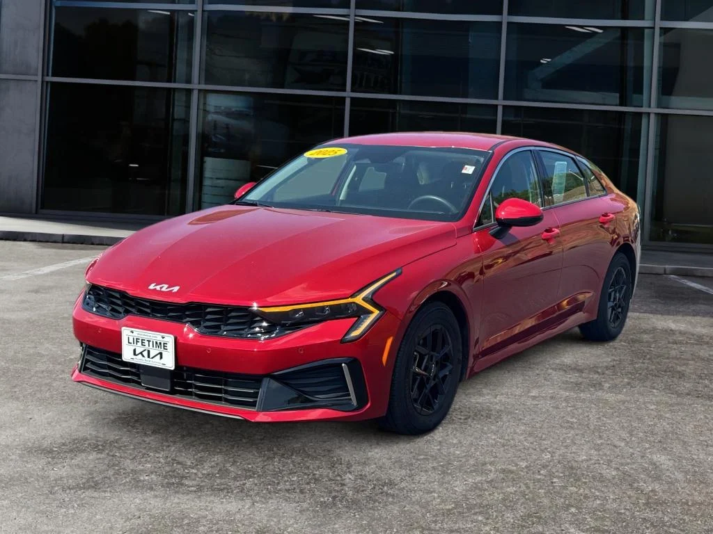 2025 Kia Optima LXS FWD's photo
