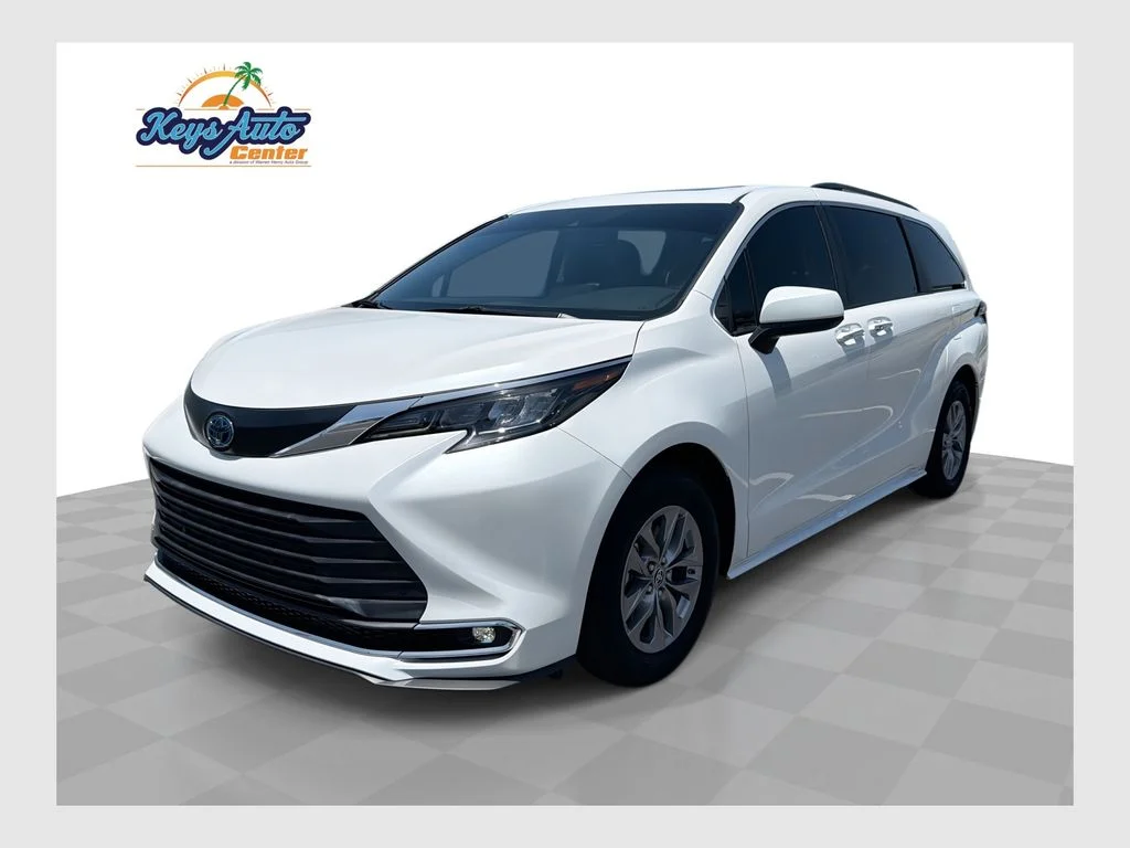 Used 2024 Beige Toyota XLE image 1