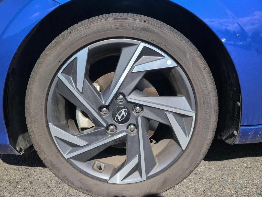 Certified Used 2025 Blue Hyundai SEL Convenience image 14