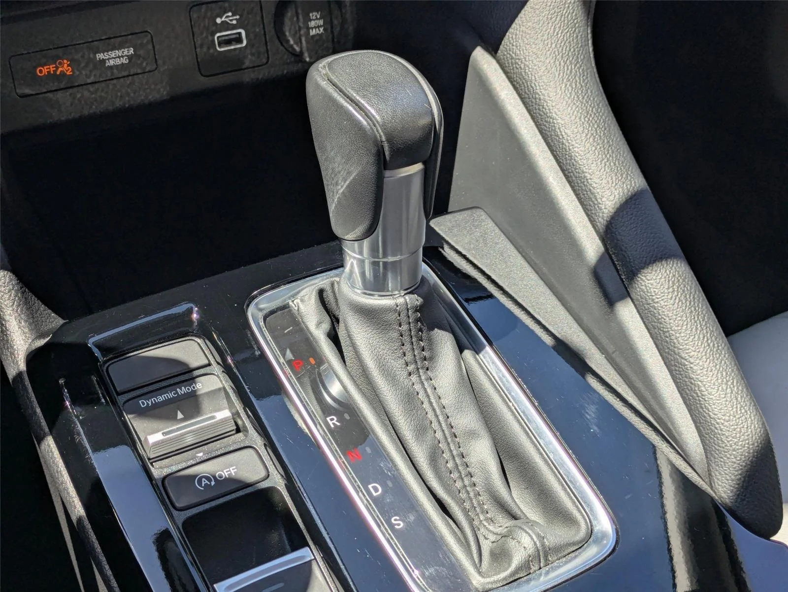 Used 2024 Platinum White Pearl Acura  image 23