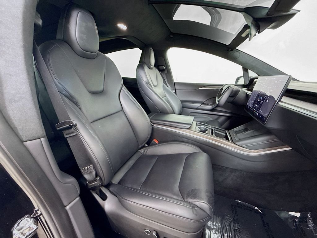 Used 2023 Black Tesla Standard Range image 28