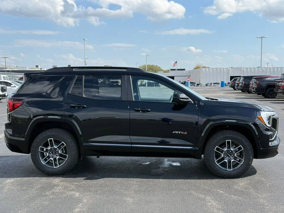 2026 GMC Terrain AT4 - Photo 11