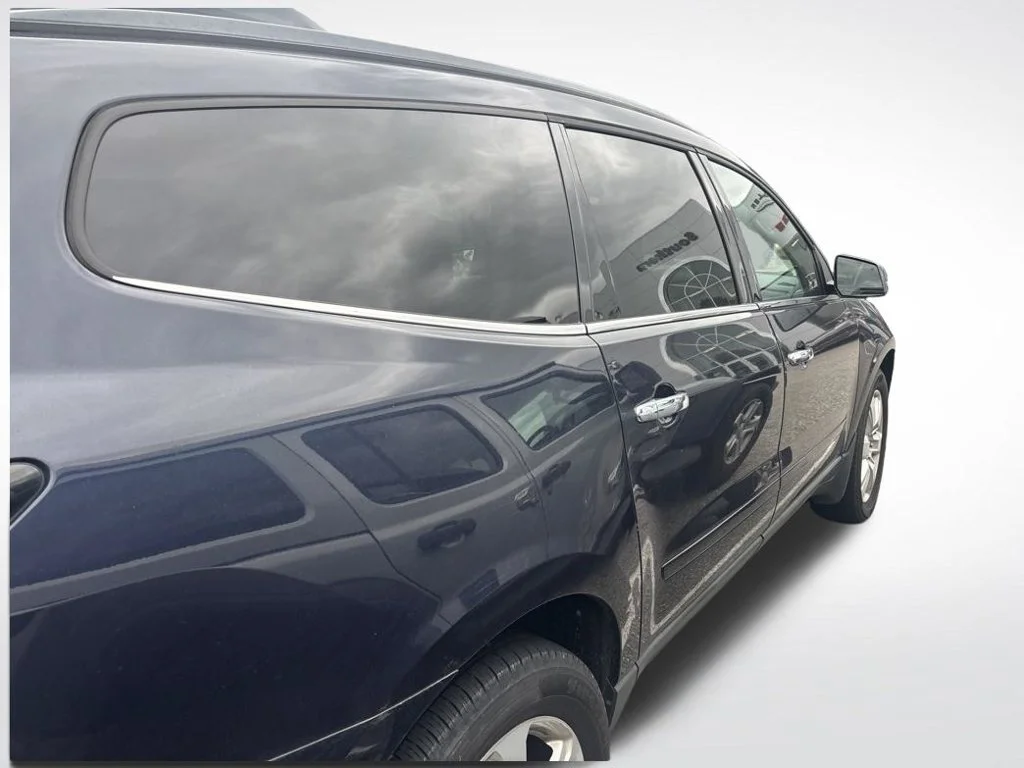 Used 2017 Blue Chevrolet LT image 7