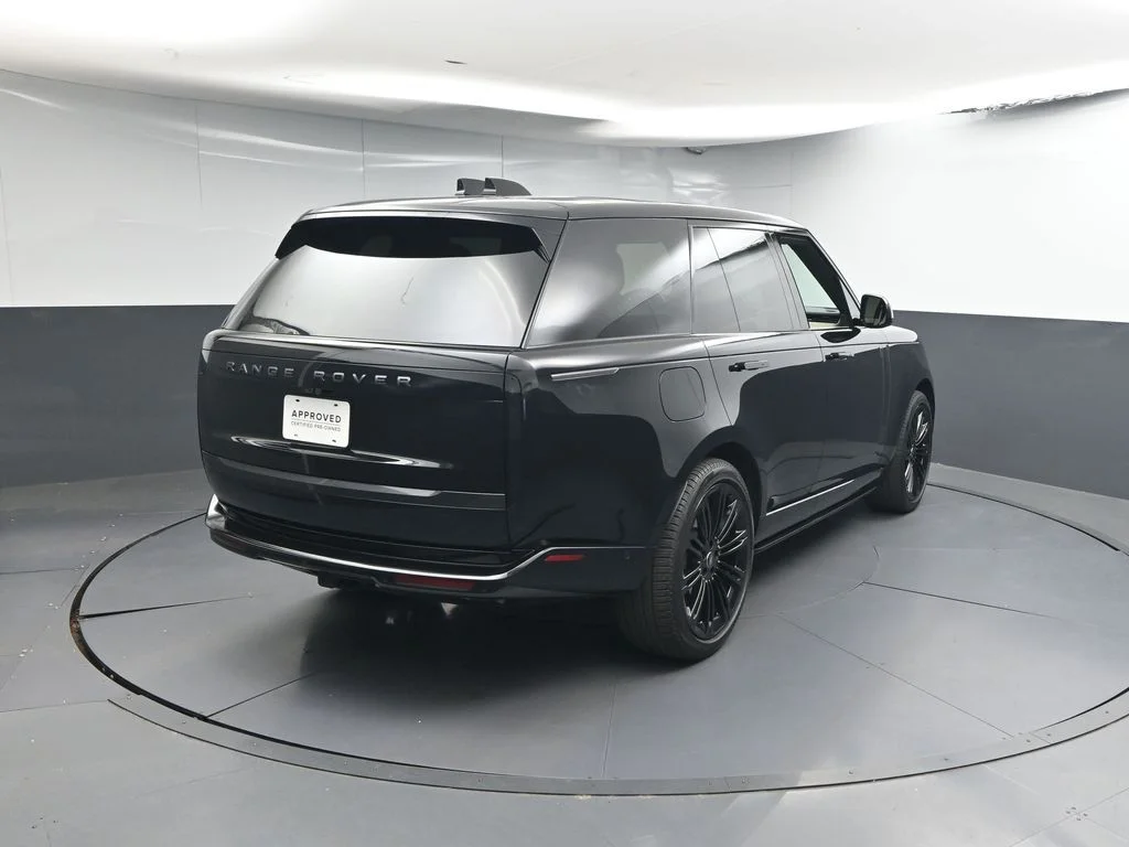 Certified Used 2024 Black Land Rover SE image 24