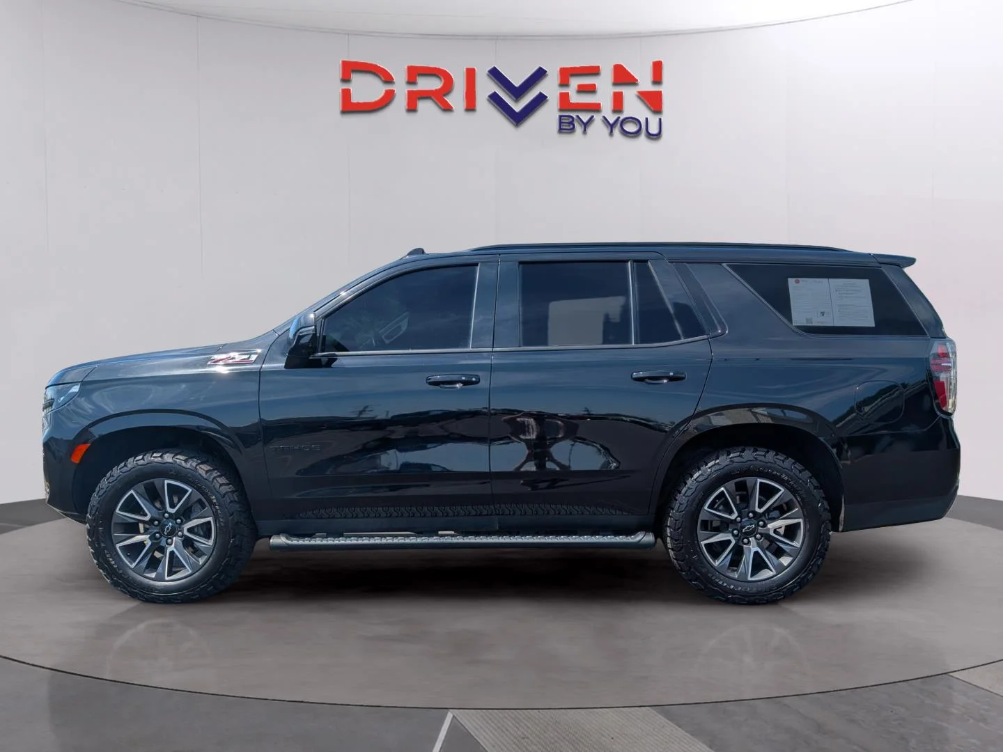 Used 2022 Black Chevrolet Z71 image 2