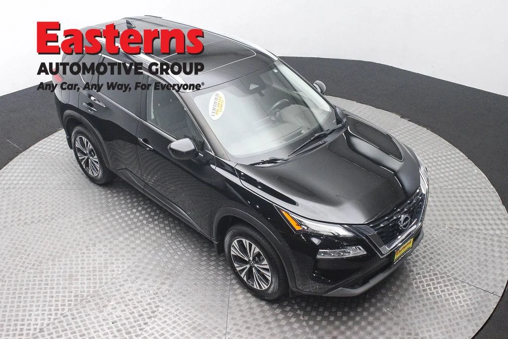 Used 2023 Black Nissan SV image 3