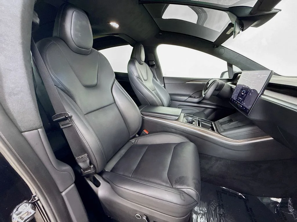 Used 2023 Black Tesla Standard Range image 28