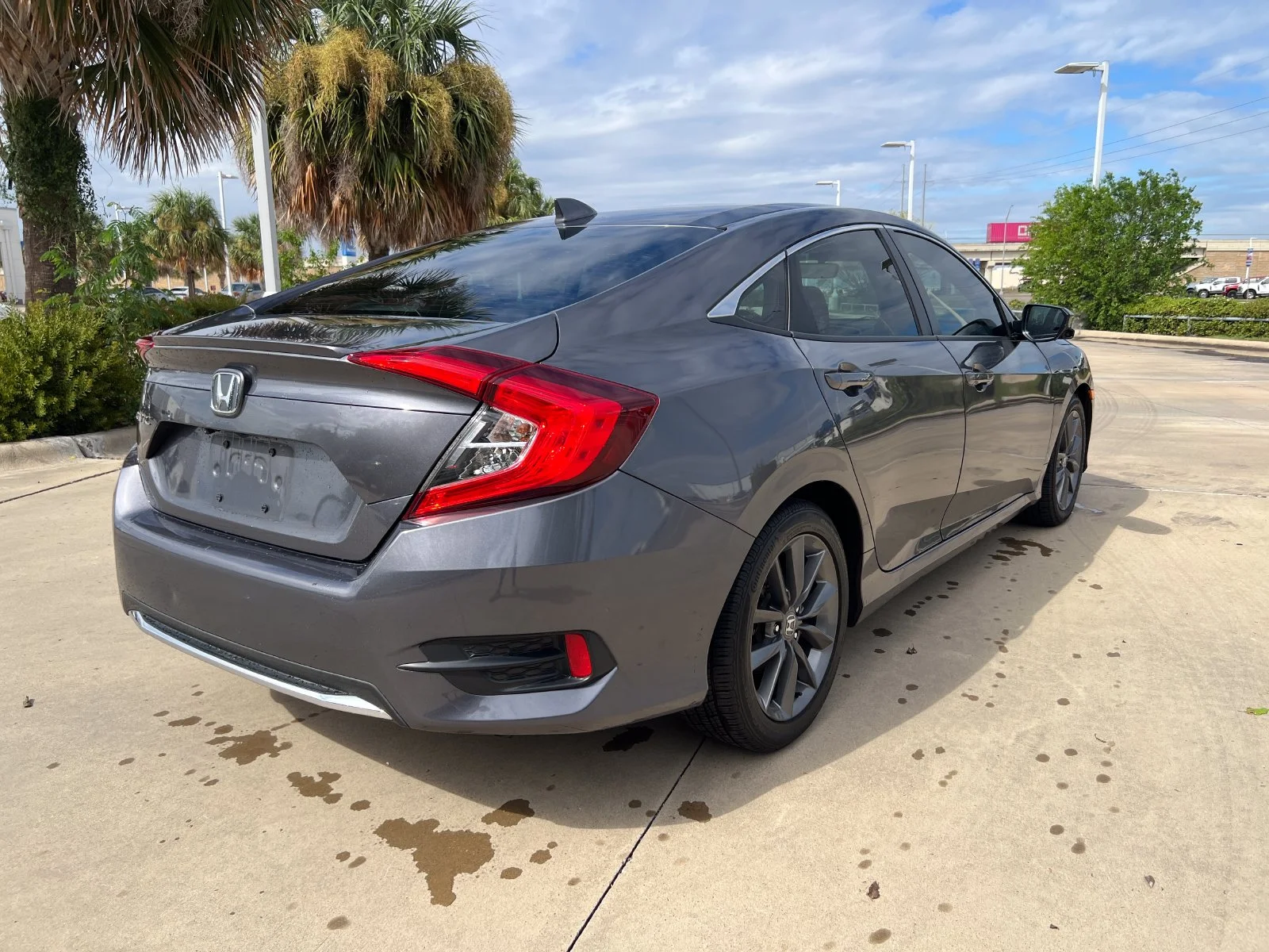 Used 2021  Honda EX-L image 4