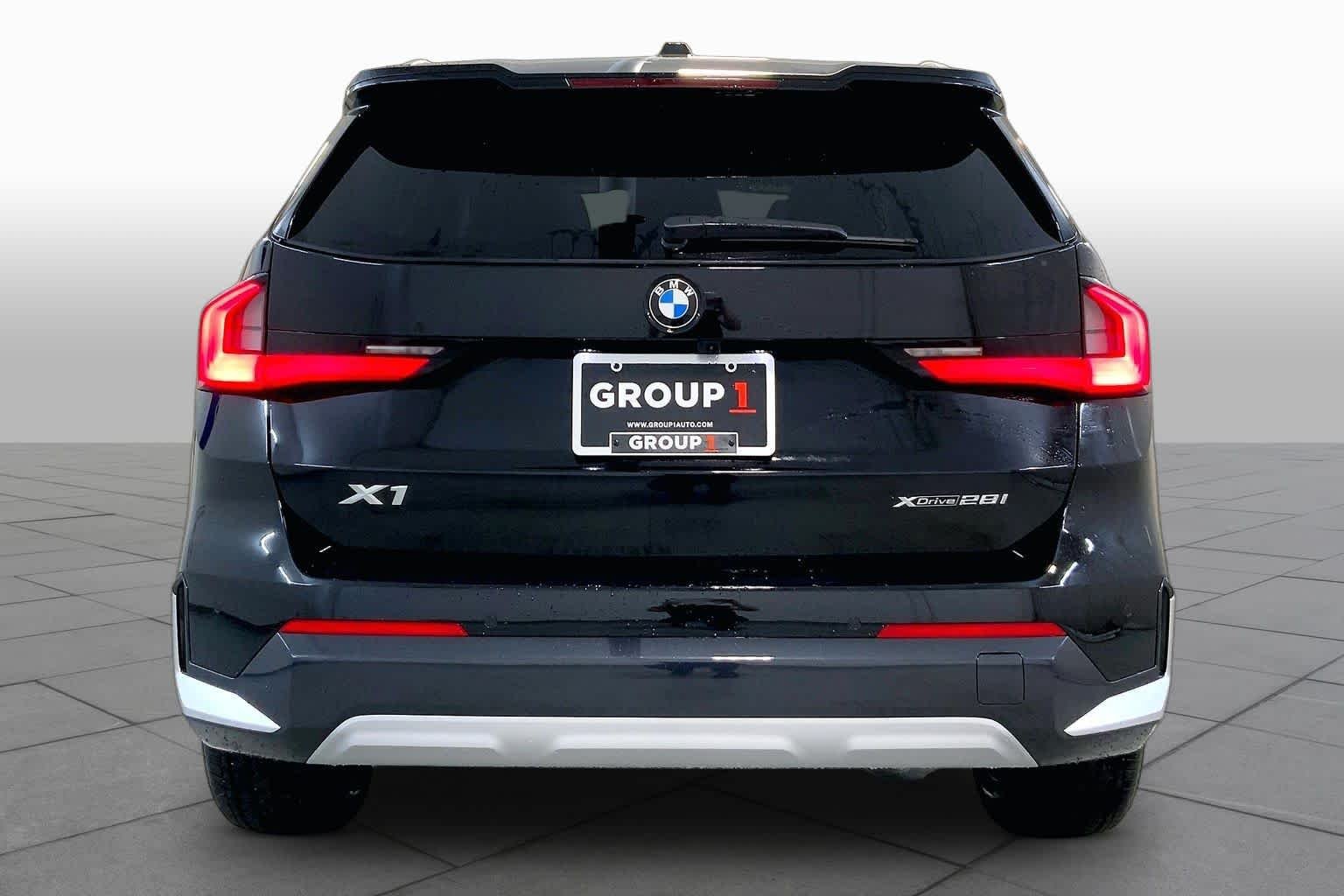 New 2026 Jet Black BMW xDrive28i image 4