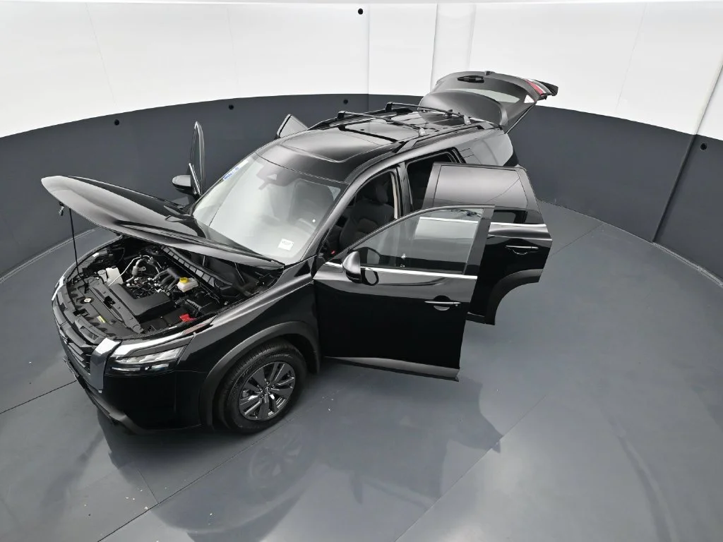 Used 2025 Super Black Nissan SV image 44