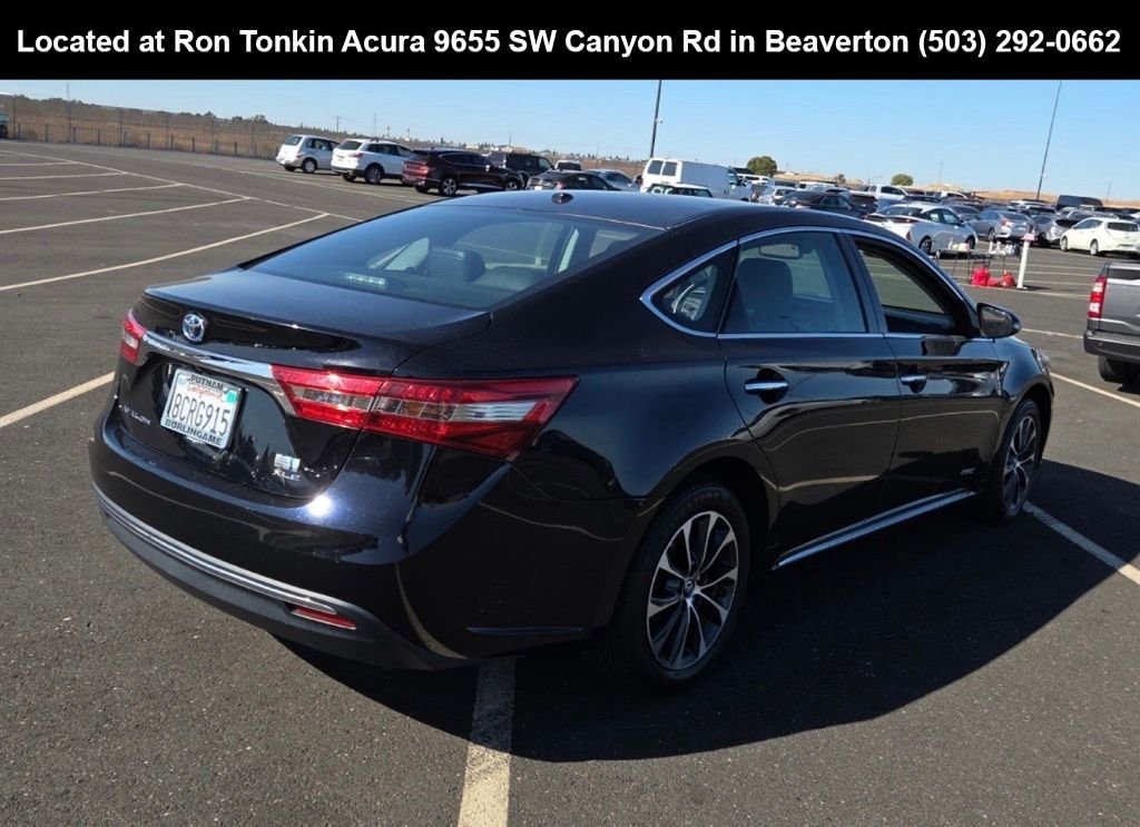 Used 2018 Midnight Black Metallic Toyota XLE Plus image 4