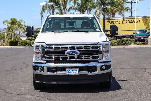 New 2026 Oxford White Ford F-250® XLT image 30