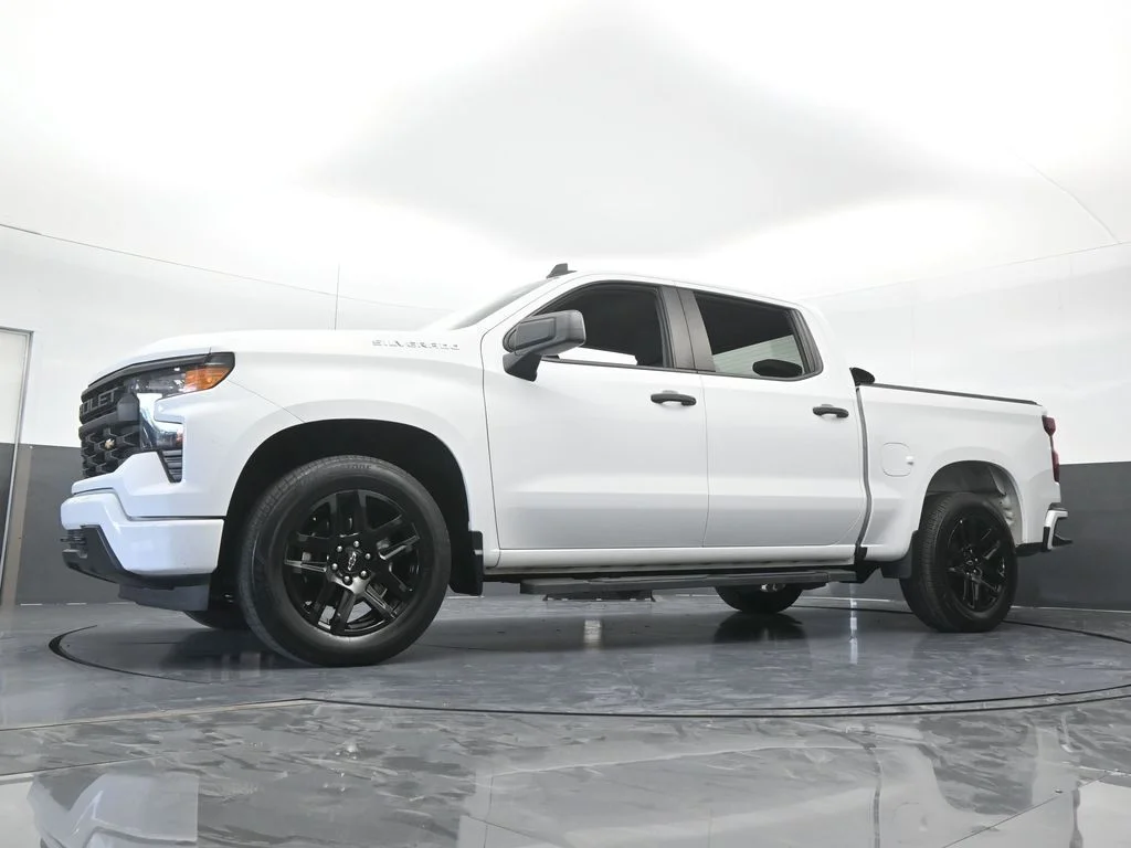 Used 2024 Summit White Chevrolet Custom image 60
