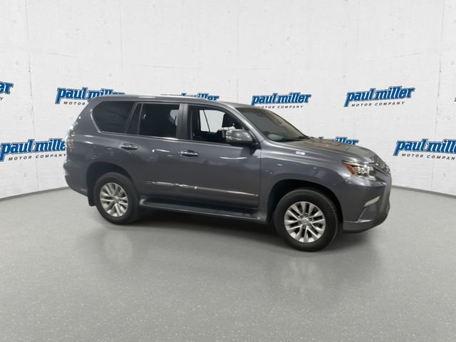 Used 2016 Gray Pearl Lexus 460 image 13