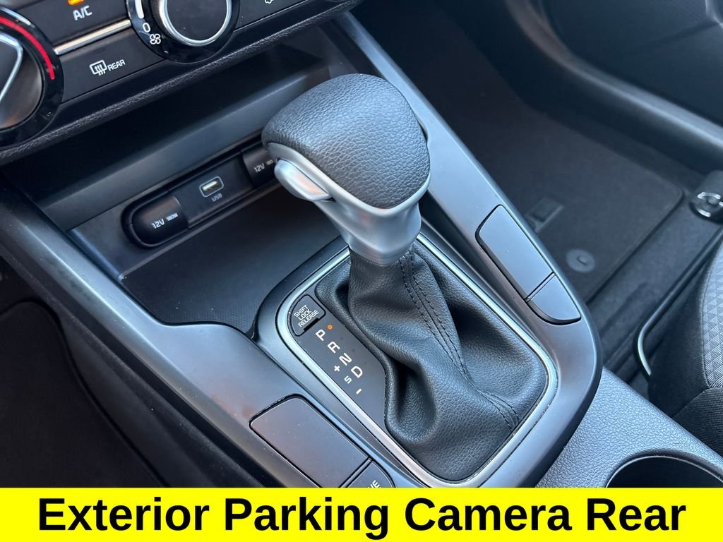 Used 2023 White Kia LX image 32