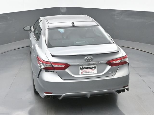 Used 2019 Midnight Black Metallic Toyota XSE V6 image 15
