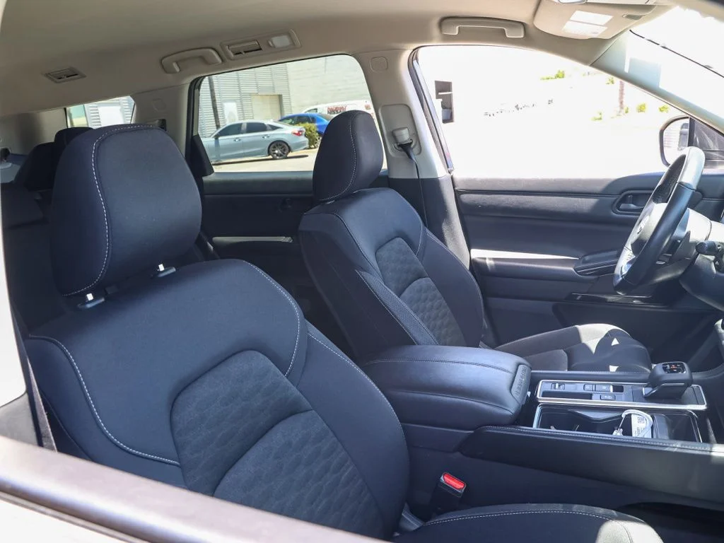 Used 2024 Gray Nissan SV image 20