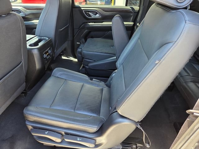 2022 Chevrolet Suburban Z71 - Photo 12