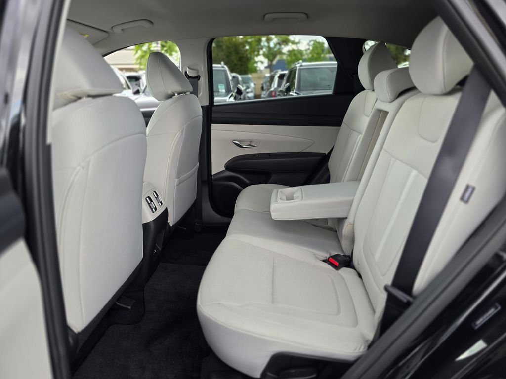 Certified Used 2025 Black Hyundai SEL image 17