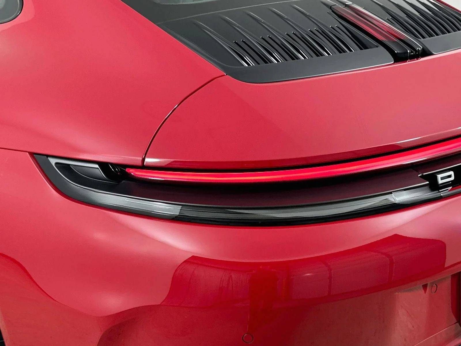Used 2025 Red Porsche  image 11