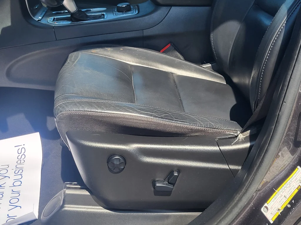 Used 2020 Granite Crystal Metallic Clearcoat Jeep Limited image 20