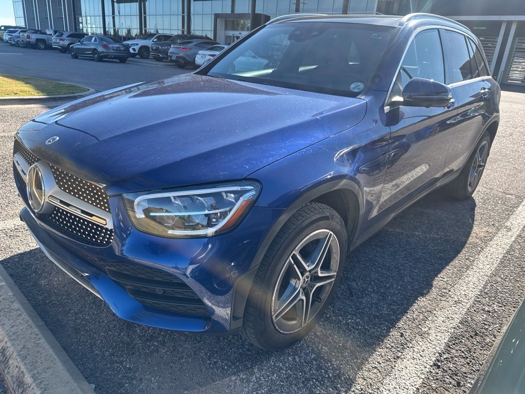 Used 2021 Brilliant Blue Metallic Mercedes-Benz GLC 300 image 9