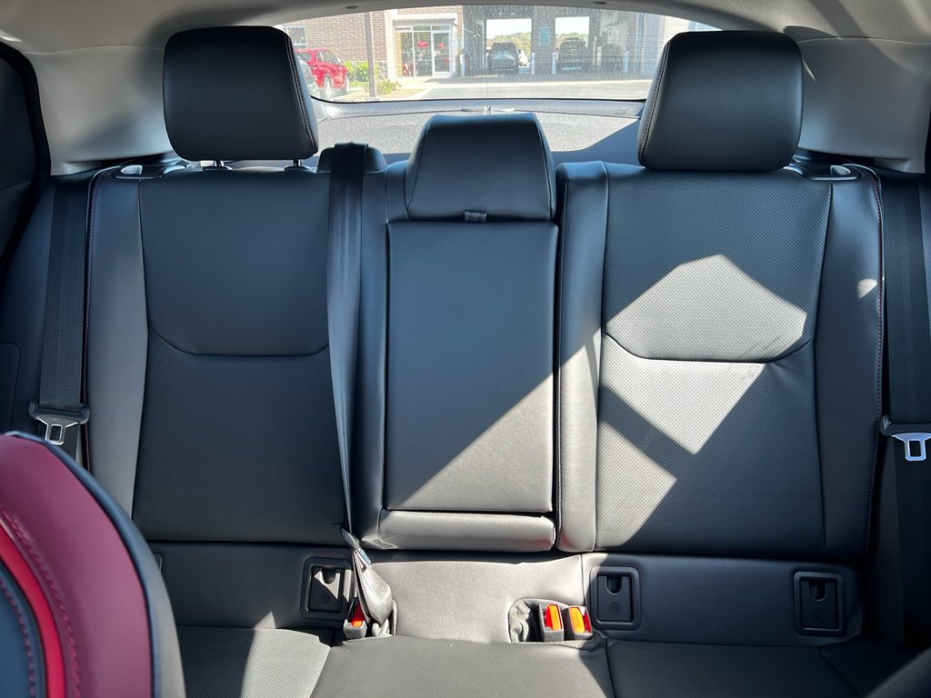 2026 Toyota Prius Plug-in Hybrid XSE - Photo 8