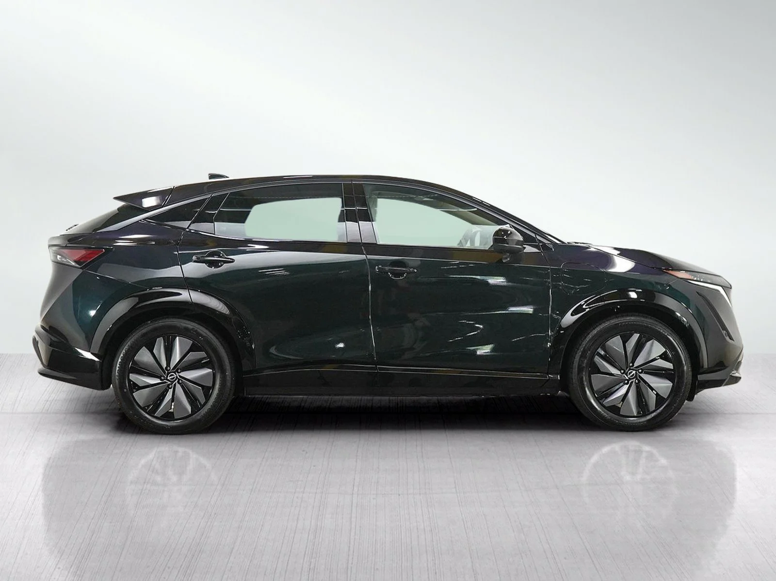 Used 2024 Northern Lights Metallic Nissan EVOLVE+ image 6