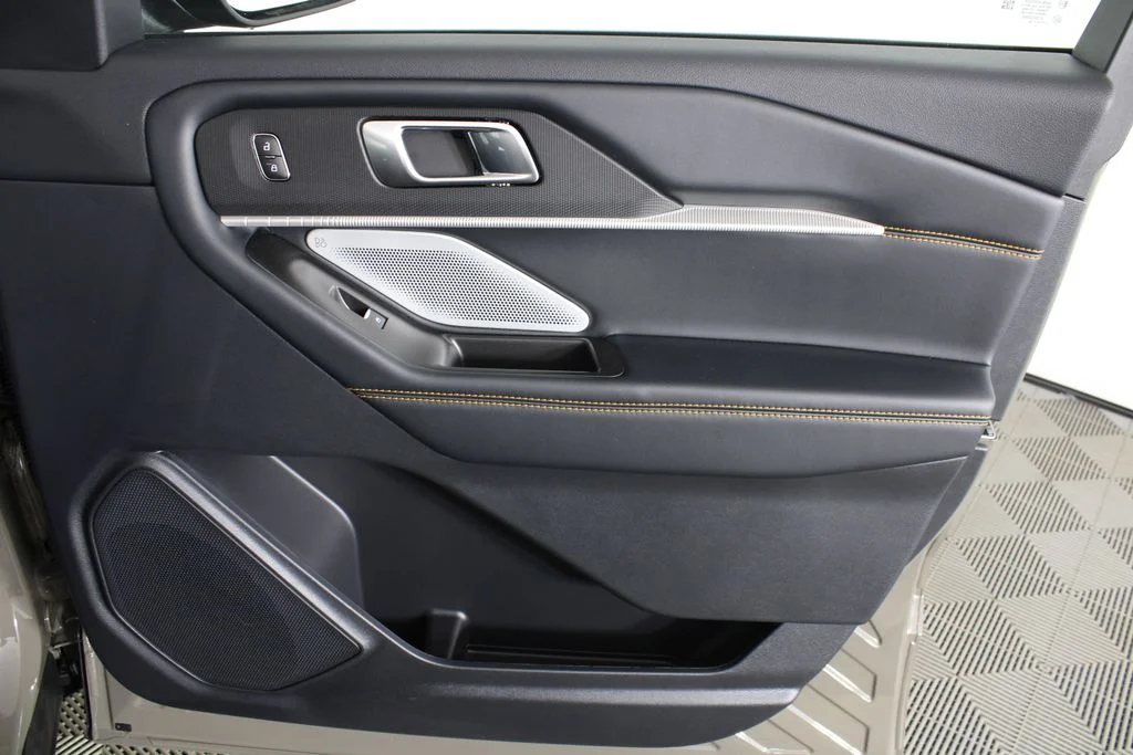 New 2026 Gray Ford Tremor image 10