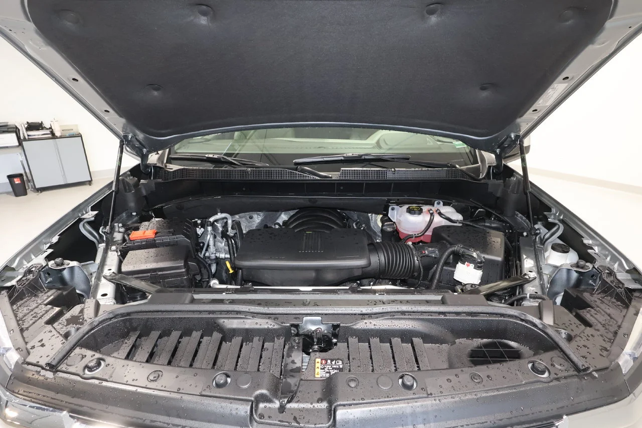 Used 2026 Sterling Gray Metallic Chevrolet LT image 32