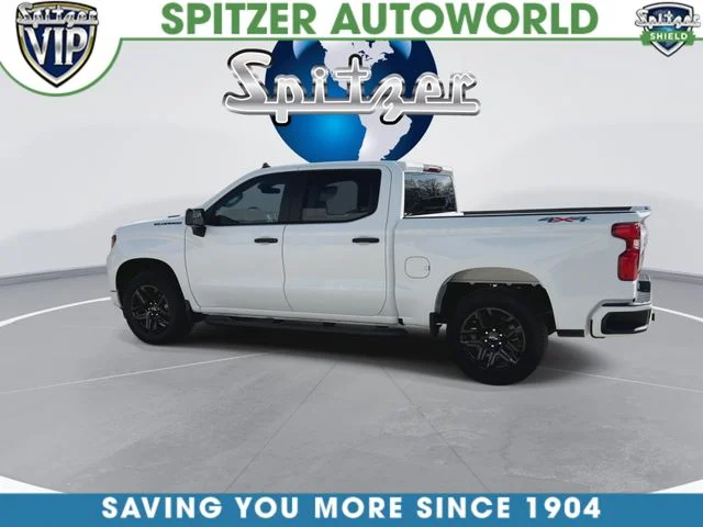 Used 2025 White Chevrolet Custom image 7