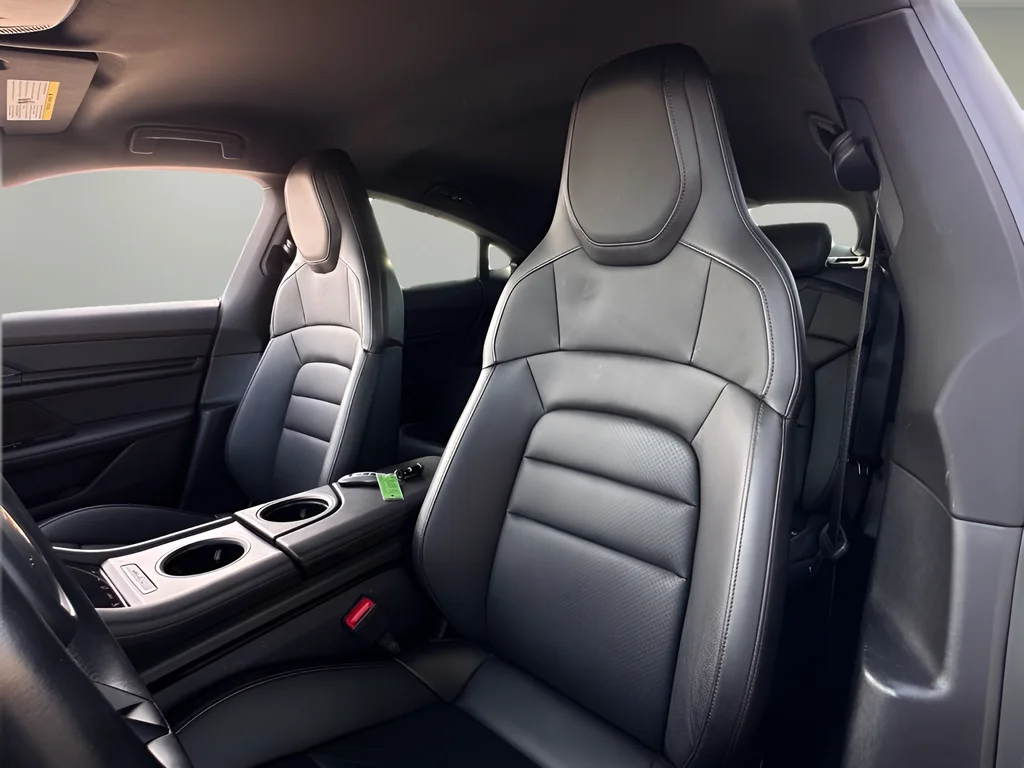 2023 Porsche Taycan S - Photo 18