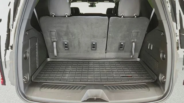 Used 2023 Summit White GMC SLE image 23