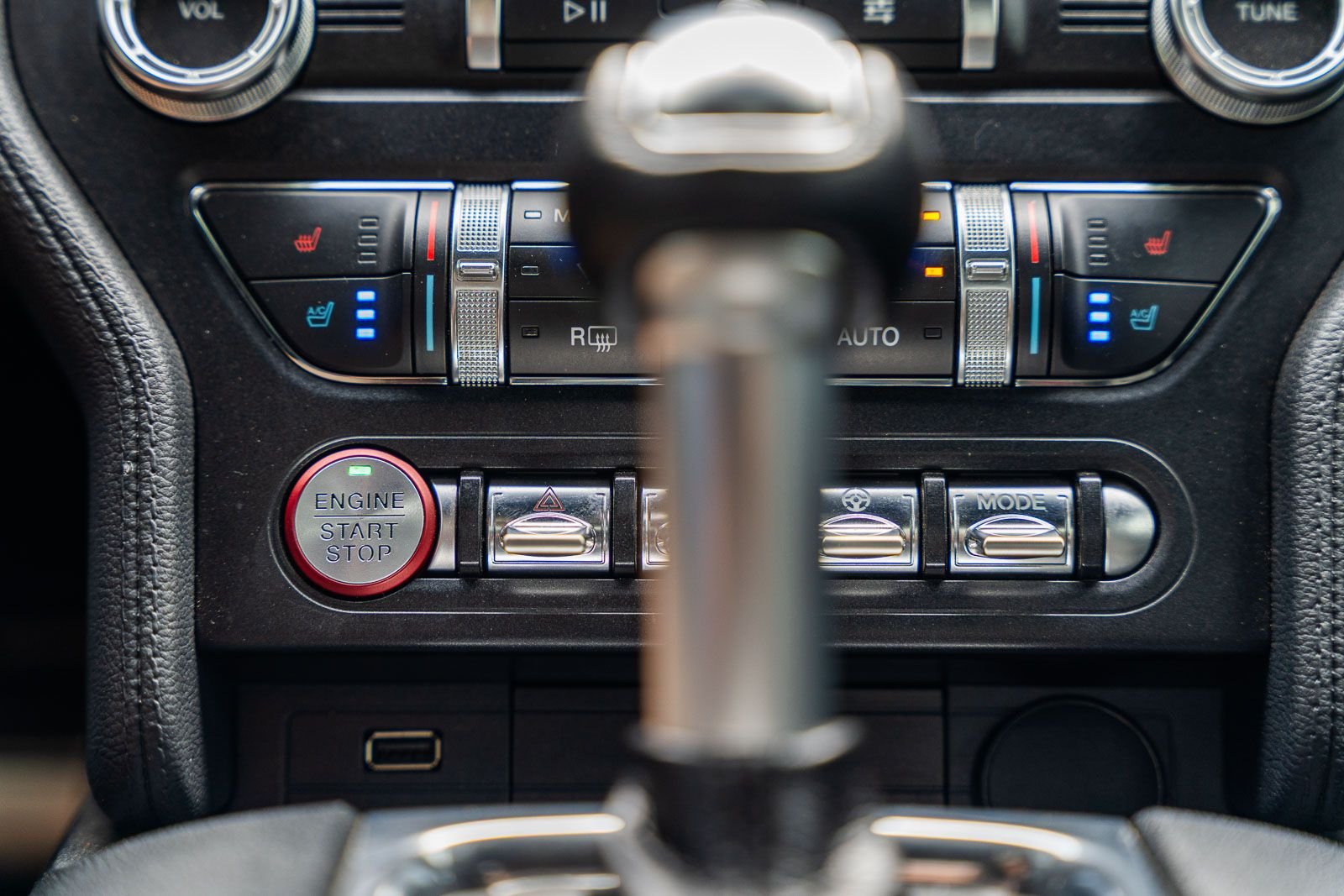 Used 2019 Red Ford GT Premium image 28