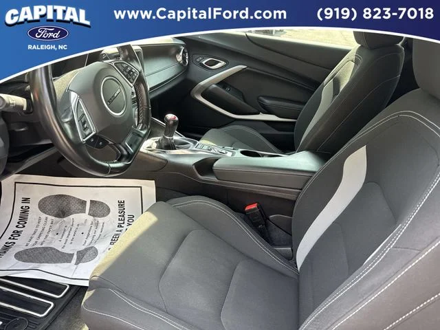 Used 2022 Red Chevrolet LT1 image 18