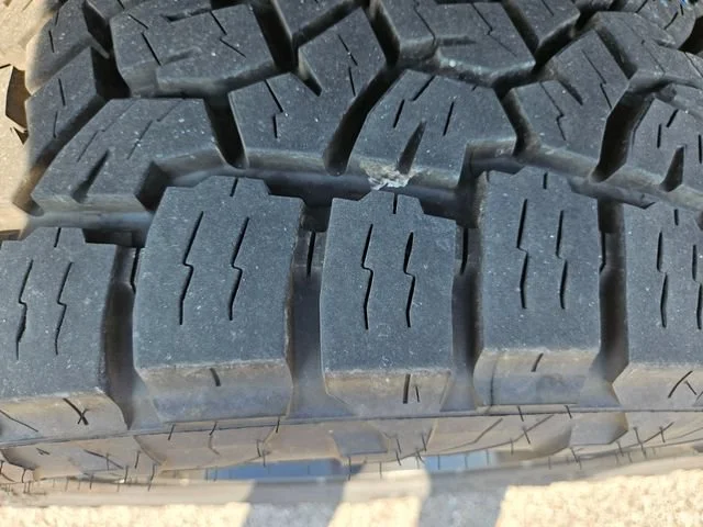 Used 2021 Black Ford XL image 28