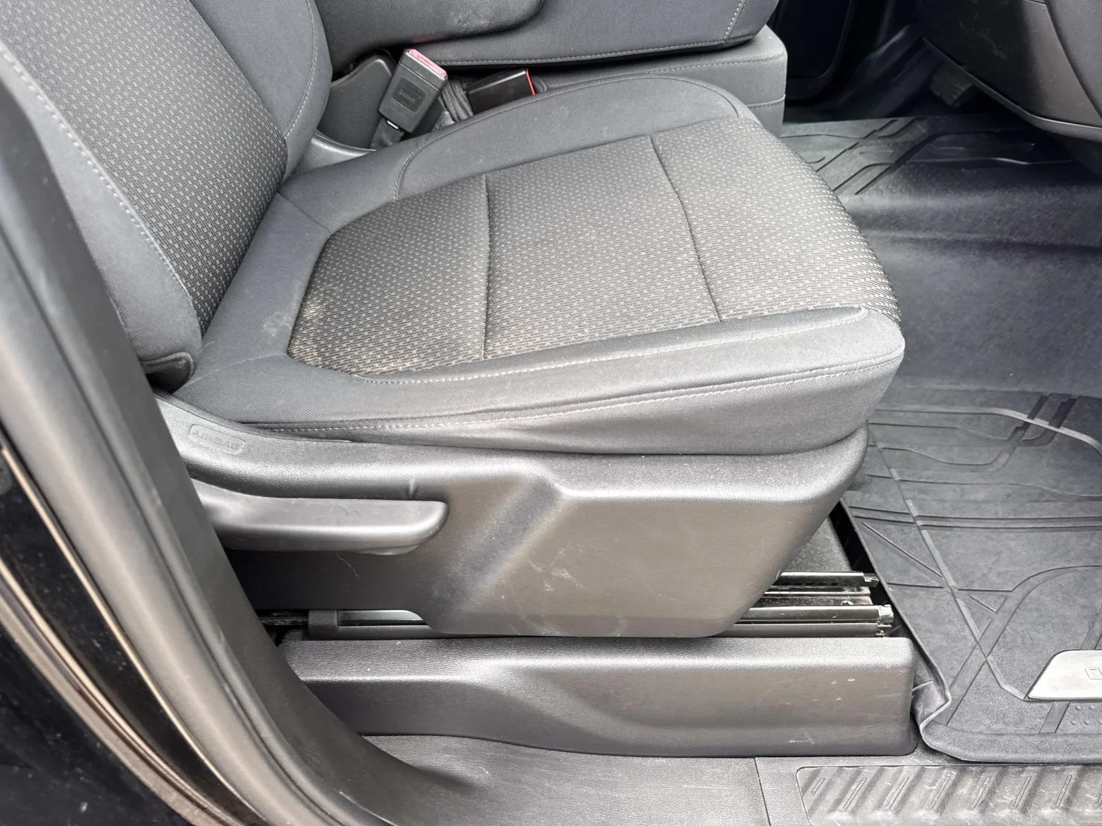 Used 2019 BLACK Chevrolet Custom image 11