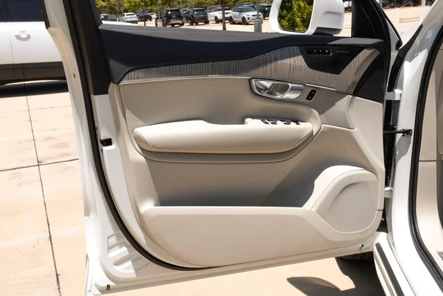 Used 2024 Crystal White Volvo Ultimate image 50