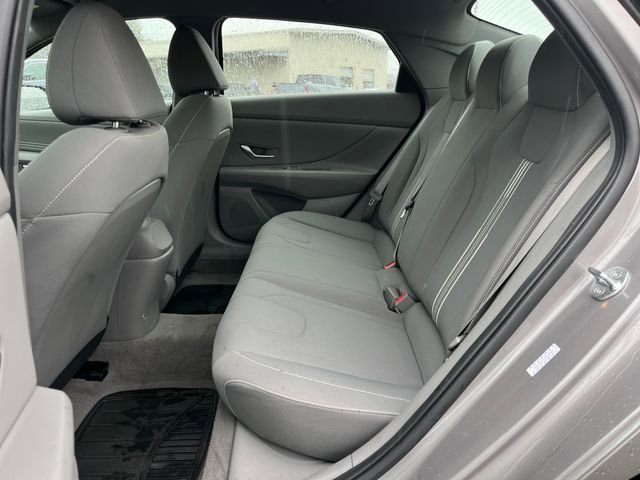 Used 2022 Fluid Metal Hyundai SEL image 14